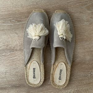 Soludos slides size 9.5